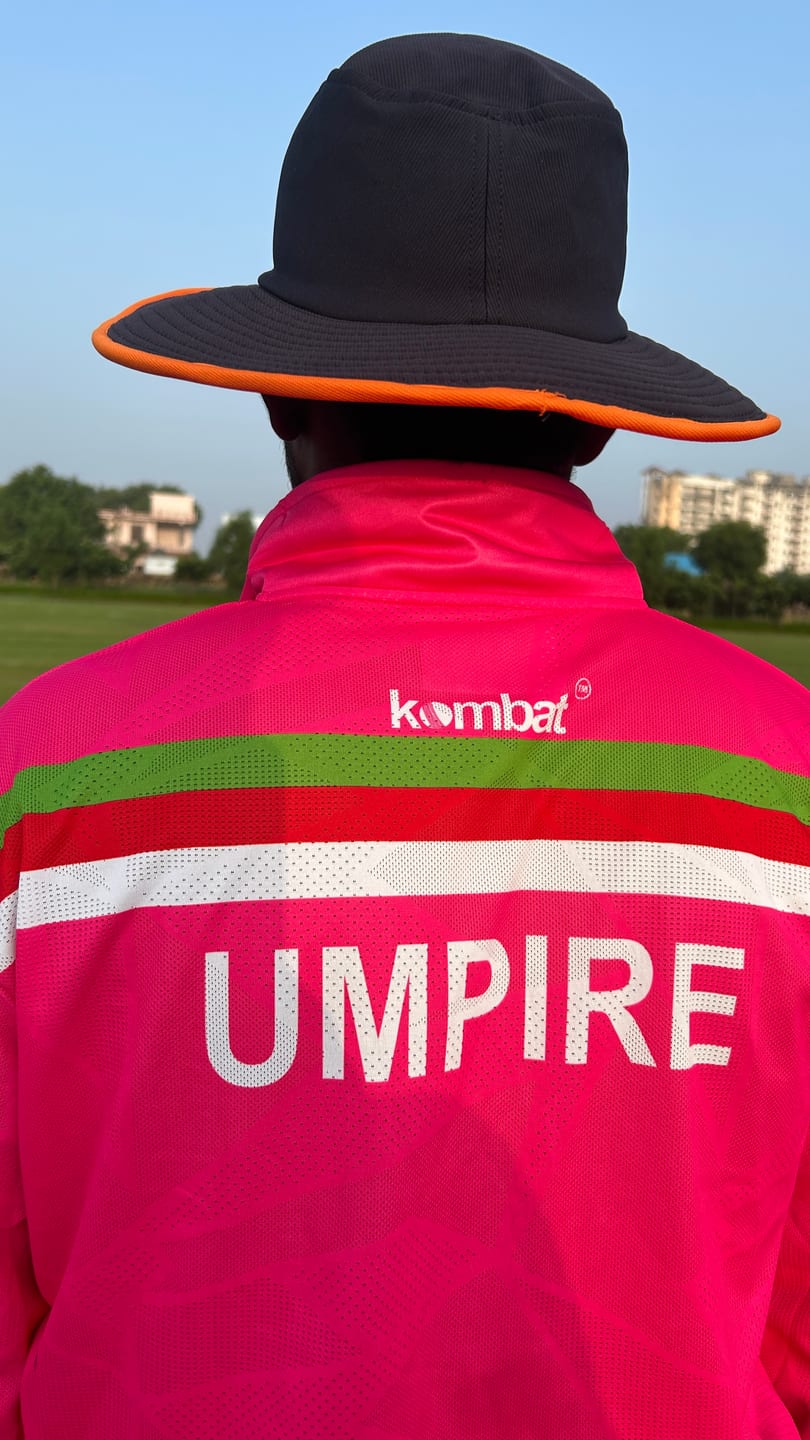 KB87 Umpire Jersey — detail